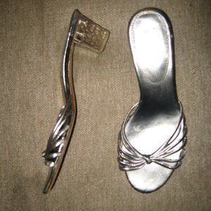 ❤️COACH METALLIC SILVER Leather Clear Acrylic Slides Sandals Heels Shoes 8.5 B